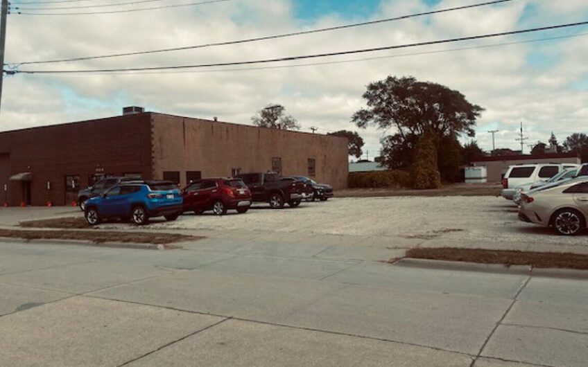 Center Line, MI – Recreational Dispensary for Sale