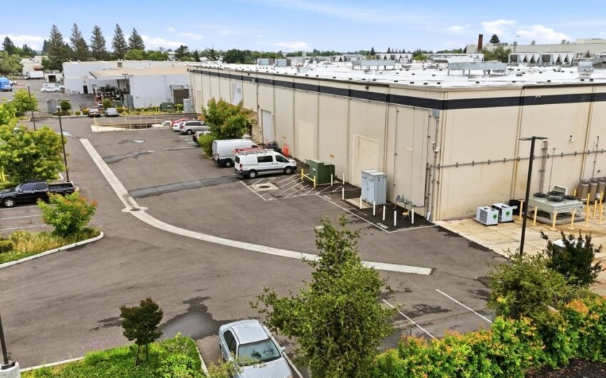 8.2% Cap Rate | Connected Cannabis Co. NNN Leased Cultivation Facility — Sacramento, CA
