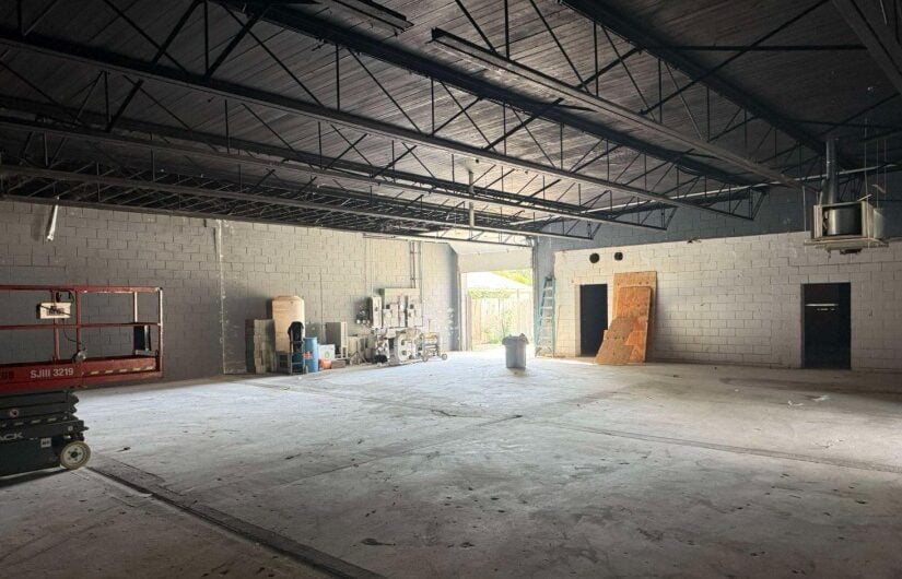 Madison Heights – Freestanding Industrial/Retail Building